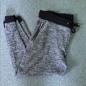 gray and black jogger sweatpants